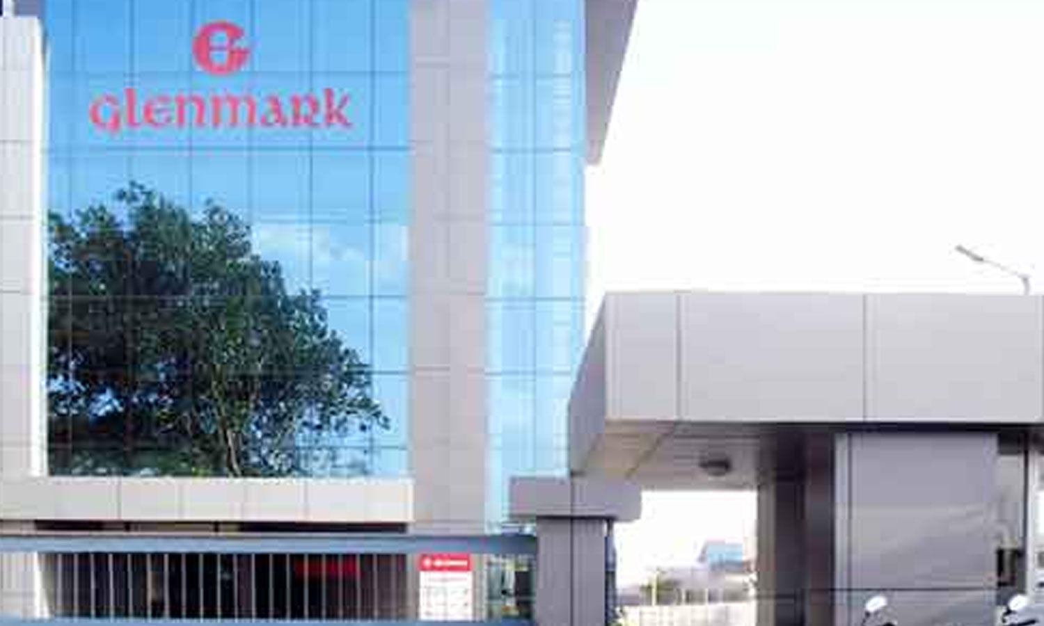 Glenmark pledges support for 10,000 meals for daily wage earners